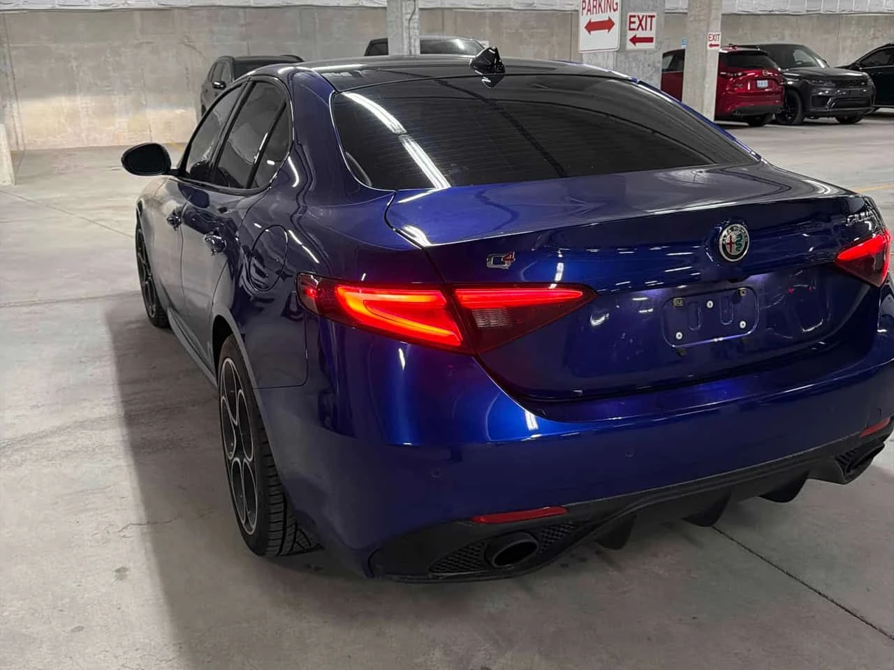 Alfa Romeo Giulia * Ti Sport * CARFAX * БЕЗ ПЪРВОНАЧАЛНА ВНОСКА, снимка 15 - Автомобили и джипове - 55425342