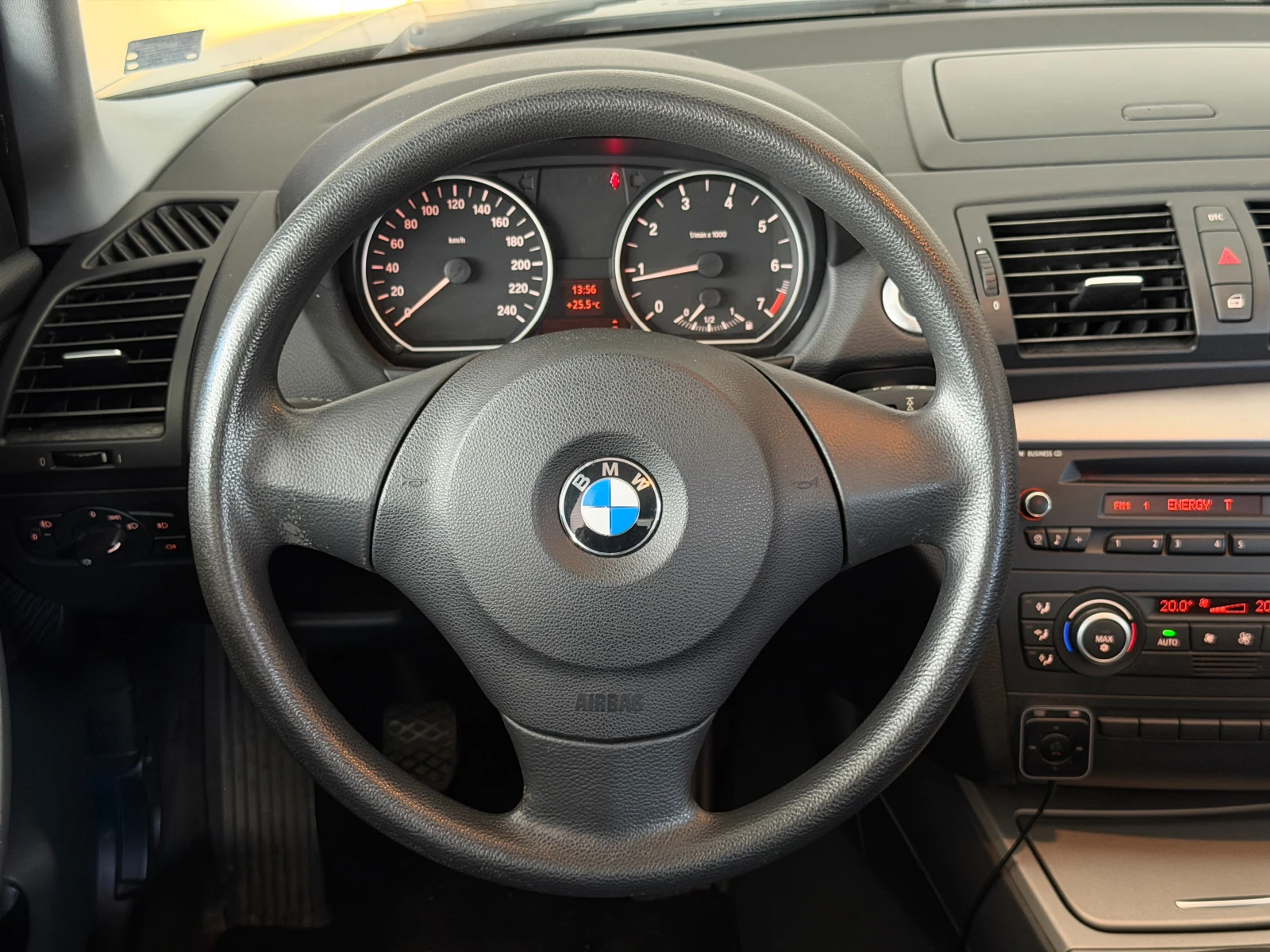 BMW 116 i* ПЪЛНА СЕРВИЗНА ИСТОРИЯ, снимка 9 - Автомобили и джипове - 55586659