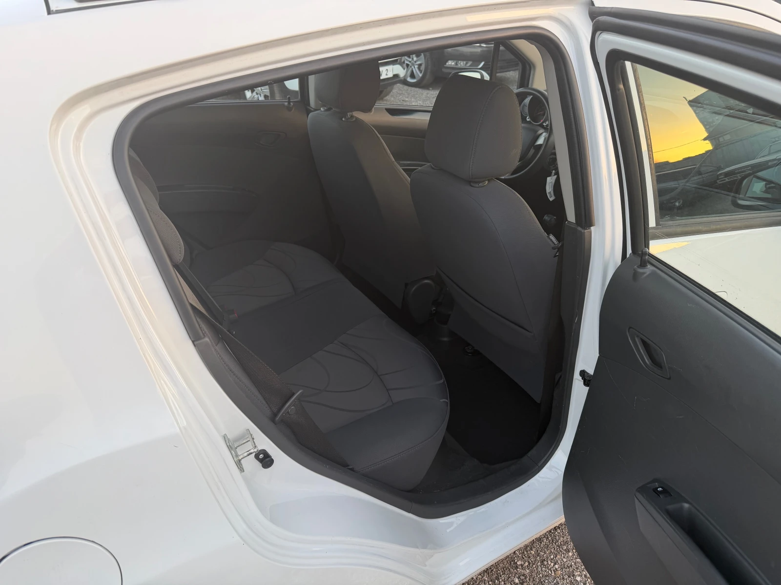 Chevrolet Spark 1.0l ГАЗ БЕНЗИН, снимка 10 - Автомобили и джипове - 55902024