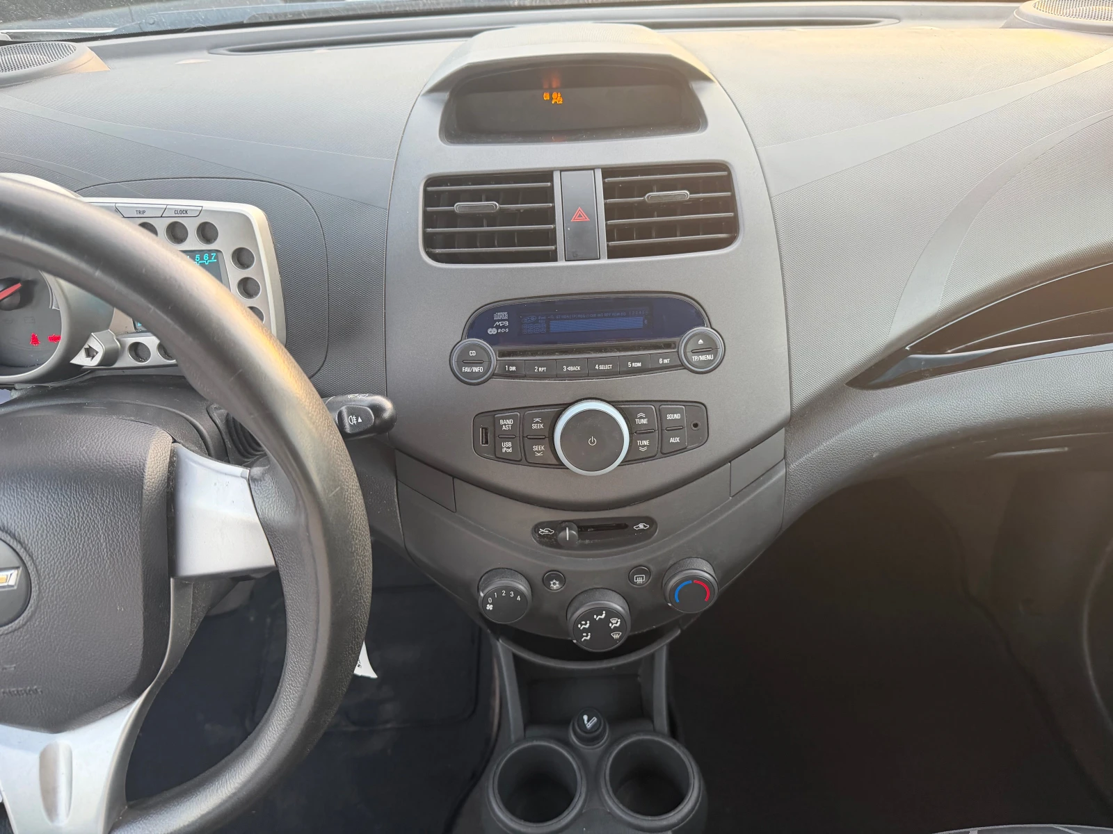 Chevrolet Spark 1.0l ГАЗ БЕНЗИН, снимка 13 - Автомобили и джипове - 55902024