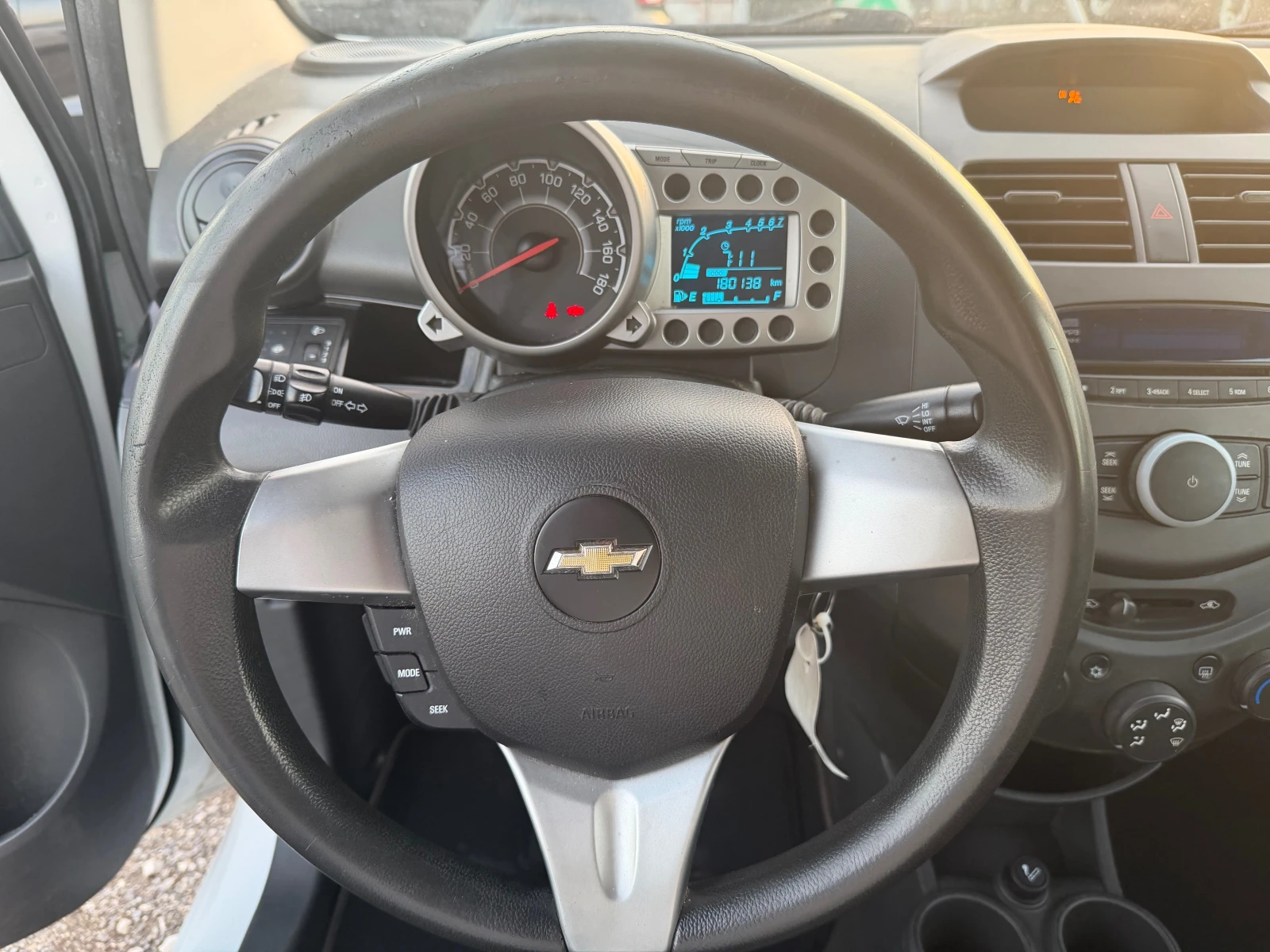 Chevrolet Spark 1.0l ГАЗ БЕНЗИН, снимка 12 - Автомобили и джипове - 55902024