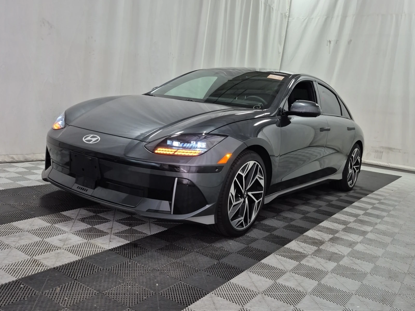 Hyundai Ioniq 6 * PREFERRED ULTIMATE 4D SEDAN AW * CARFAX * БЕЗ ПЪ