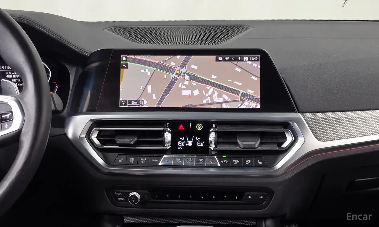 BMW 330 M* SPORT* HARMON* KARDON* ДИСТРОНИК* ХЕДЪП* 360КАМ, снимка 10 - Автомобили и джипове - 56176281