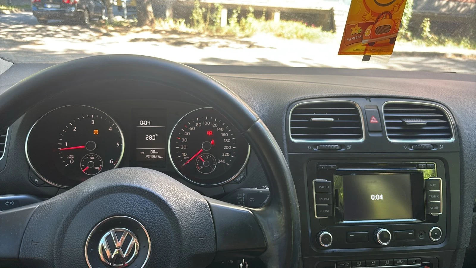 VW Golf GOLF VI 1.6 TDI 105HP, снимка 10 - Автомобили и джипове - 56323343