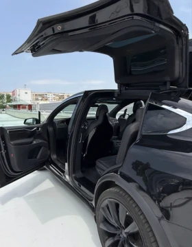 Tesla Model X, снимка 4