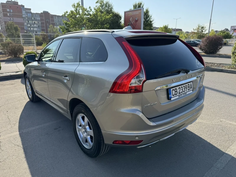 Volvo XC60 D4 AWD, снимка 5 - Автомобили и джипове - 49206975