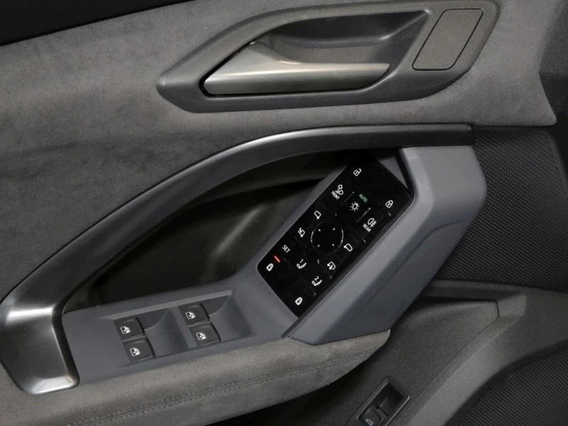 Audi SQ5 TFSI/NEW MODEL/MATRIX/PANO/B&O/HEAD UP/S-SEATS/, снимка 6 - Автомобили и джипове - 51640130