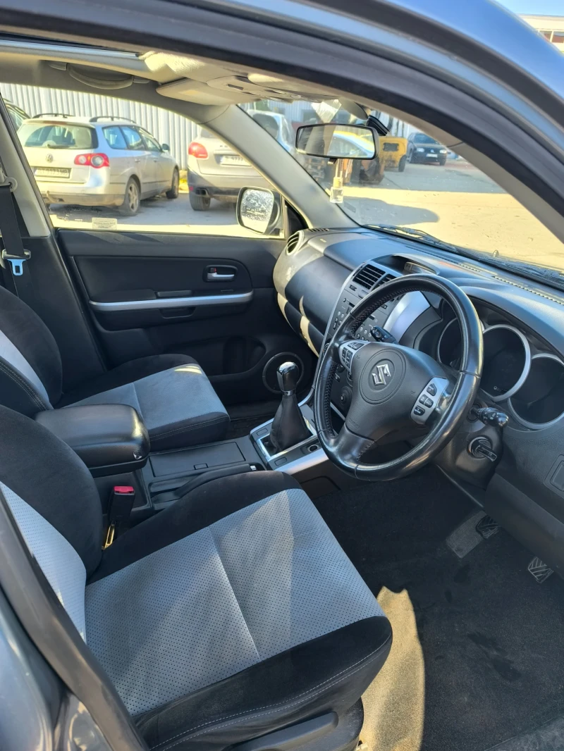 Suzuki Grand vitara 2000i, снимка 8 - Автомобили и джипове - 52418970