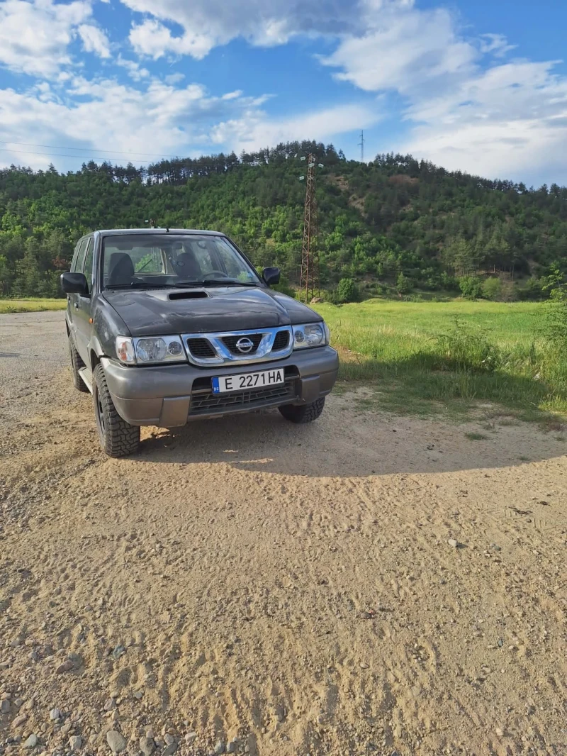 Nissan Terrano, снимка 3 - Автомобили и джипове - 53562734