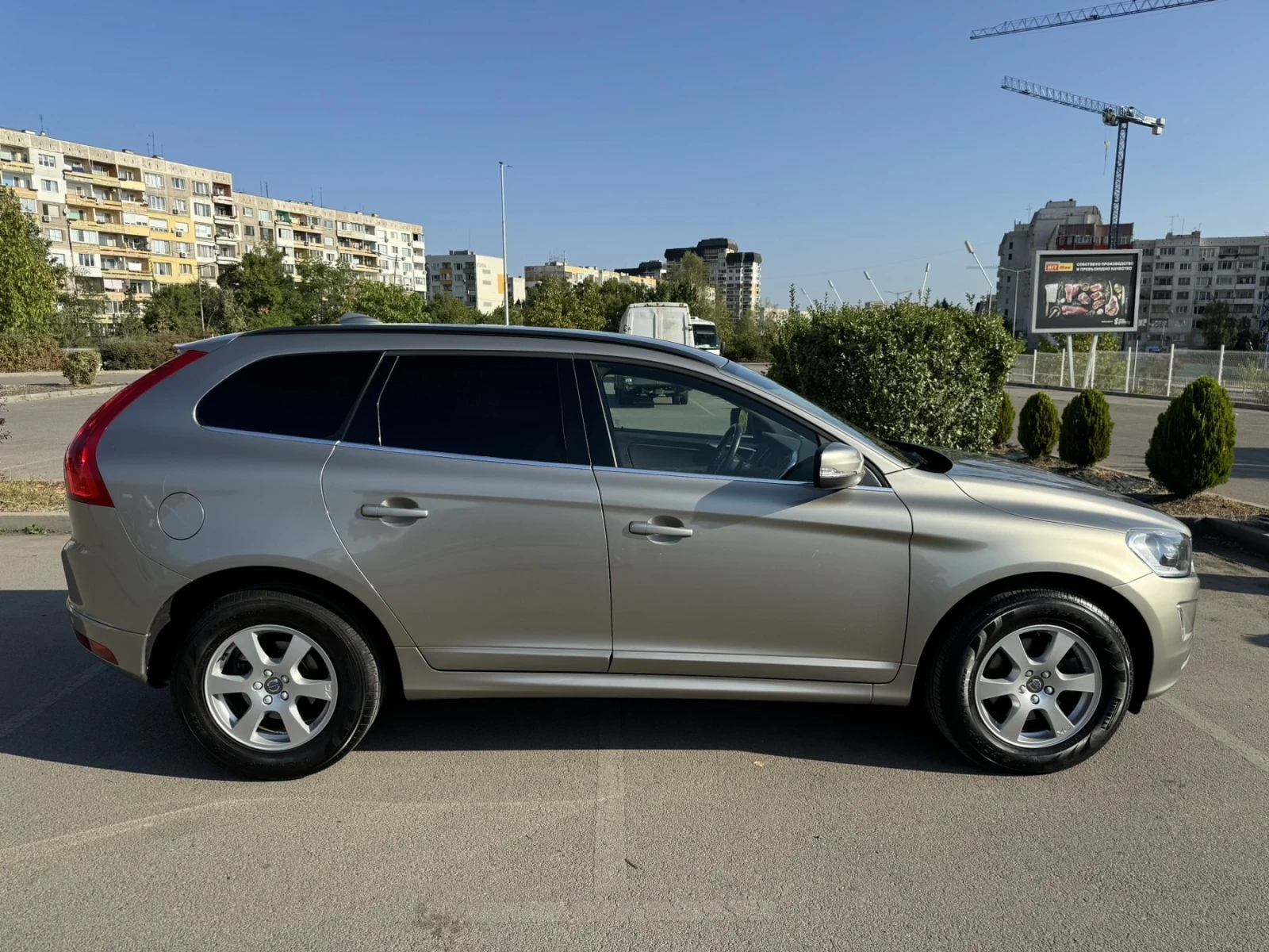 Volvo XC60 D4 AWD - изображение 6