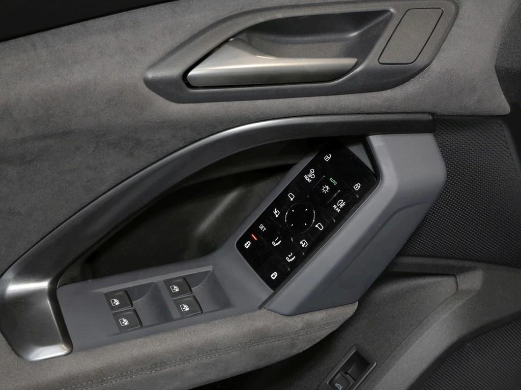 Audi SQ5 TFSI/NEW MODEL/MATRIX/PANO/B&O/HEAD UP/S-SEATS/ - изображение 6