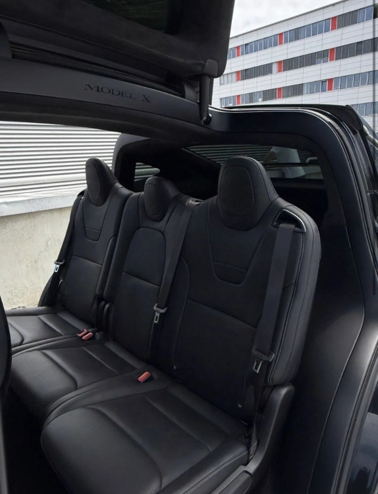 Tesla Model X  - изображение 6