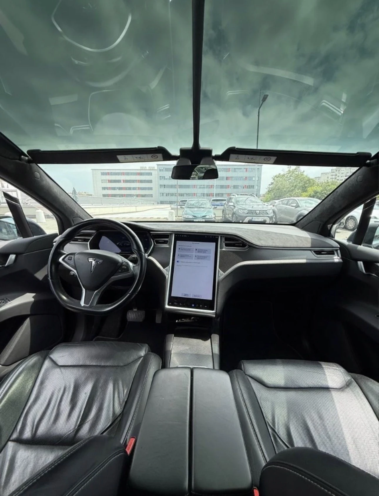 Tesla Model X  - изображение 8