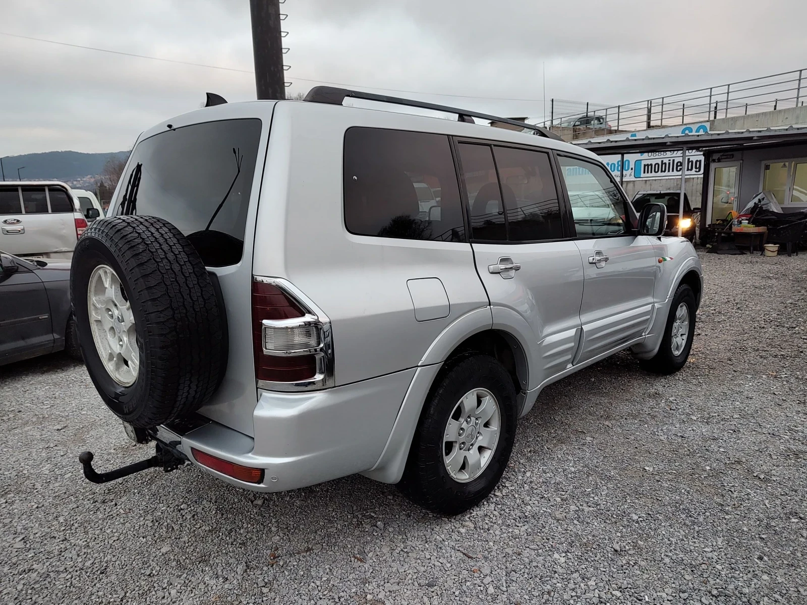 Mitsubishi Pajero 3.5 GDI 203 к.с Автоматик 7 местин - изображение 5