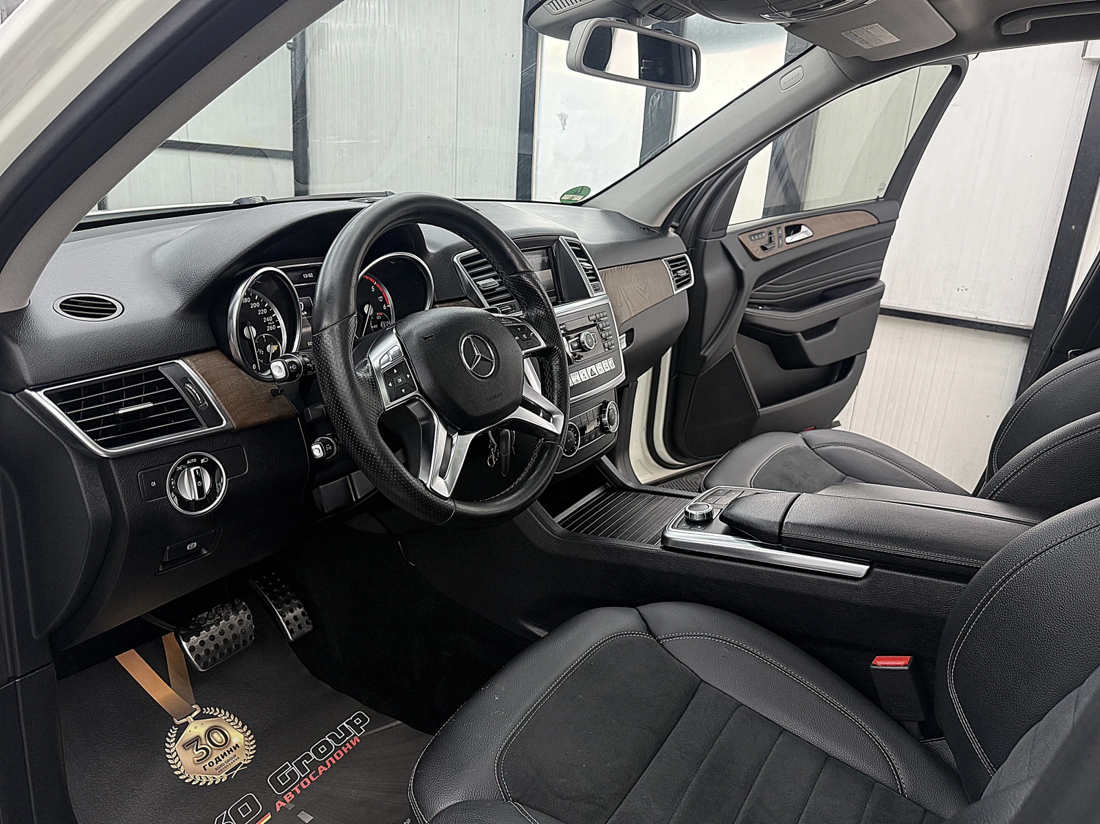 Mercedes-Benz ML 350 AMG-line/ECO START STOP/KAMERA/ СОБСТВЕН ЛИЗИНГ, снимка 15 - Автомобили и джипове - 53988161