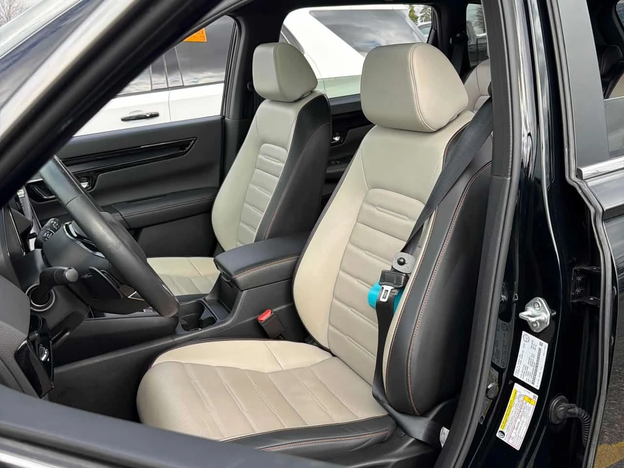 Honda Cr-v Touring Hybrid  CARFAX, снимка 10 - Автомобили и джипове - 54084069