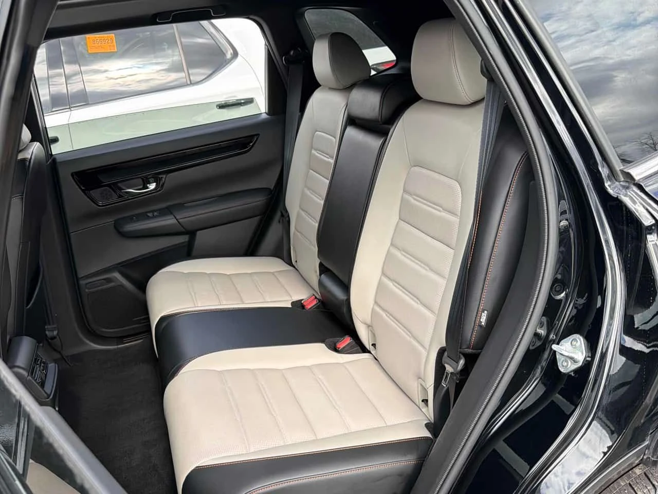 Honda Cr-v Touring Hybrid  CARFAX, снимка 11 - Автомобили и джипове - 54084069