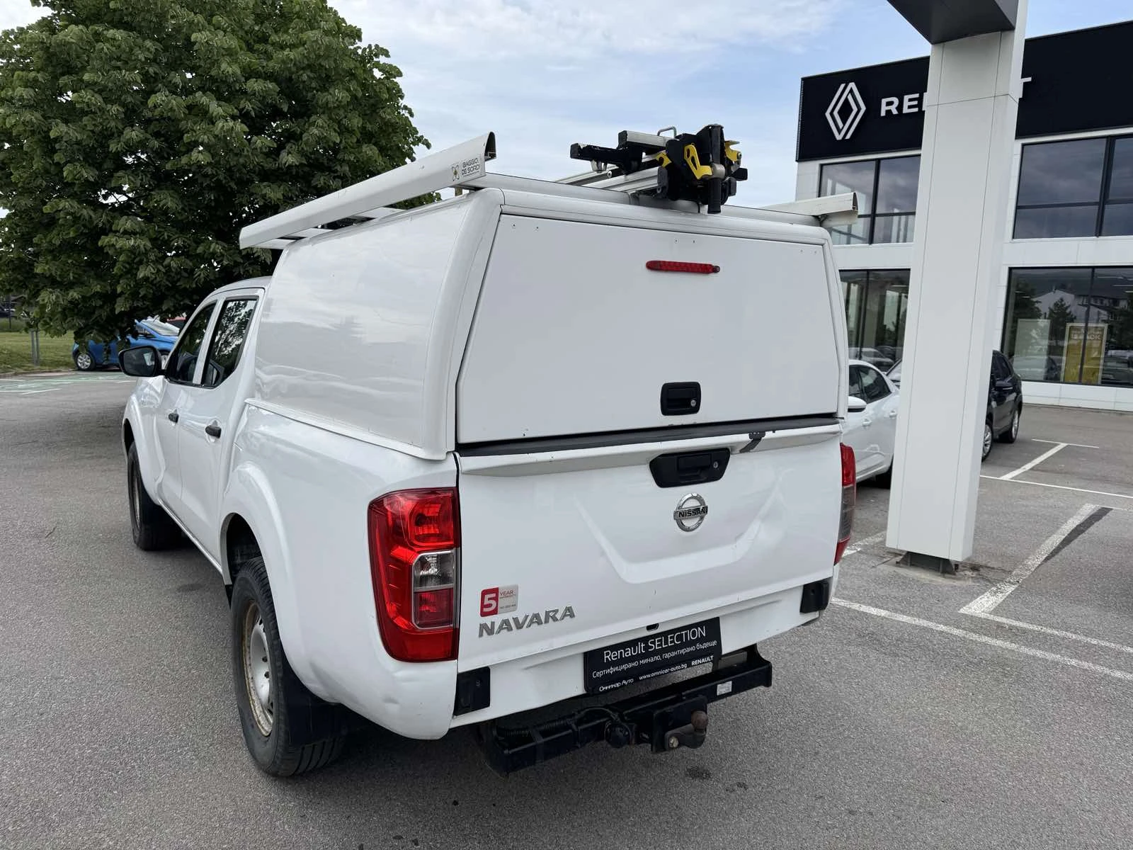 Nissan Navara 2.3 Dci, снимка 4 - Автомобили и джипове - 54640770