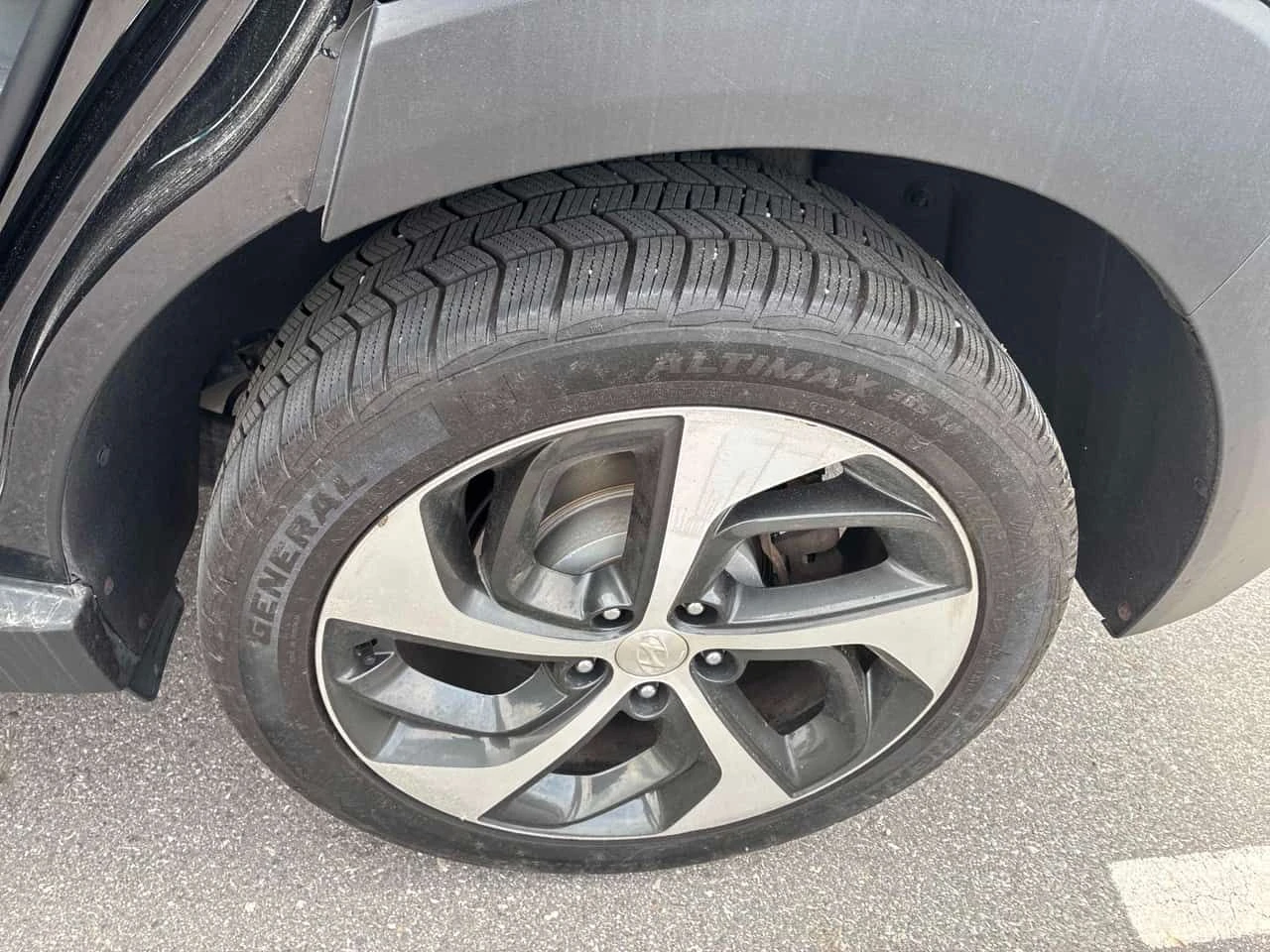 Hyundai Tucson SE/CARFAX/КОЖА/ПОДГРЕВ/ПАНОРАМА, снимка 16 - Автомобили и джипове - 54750412