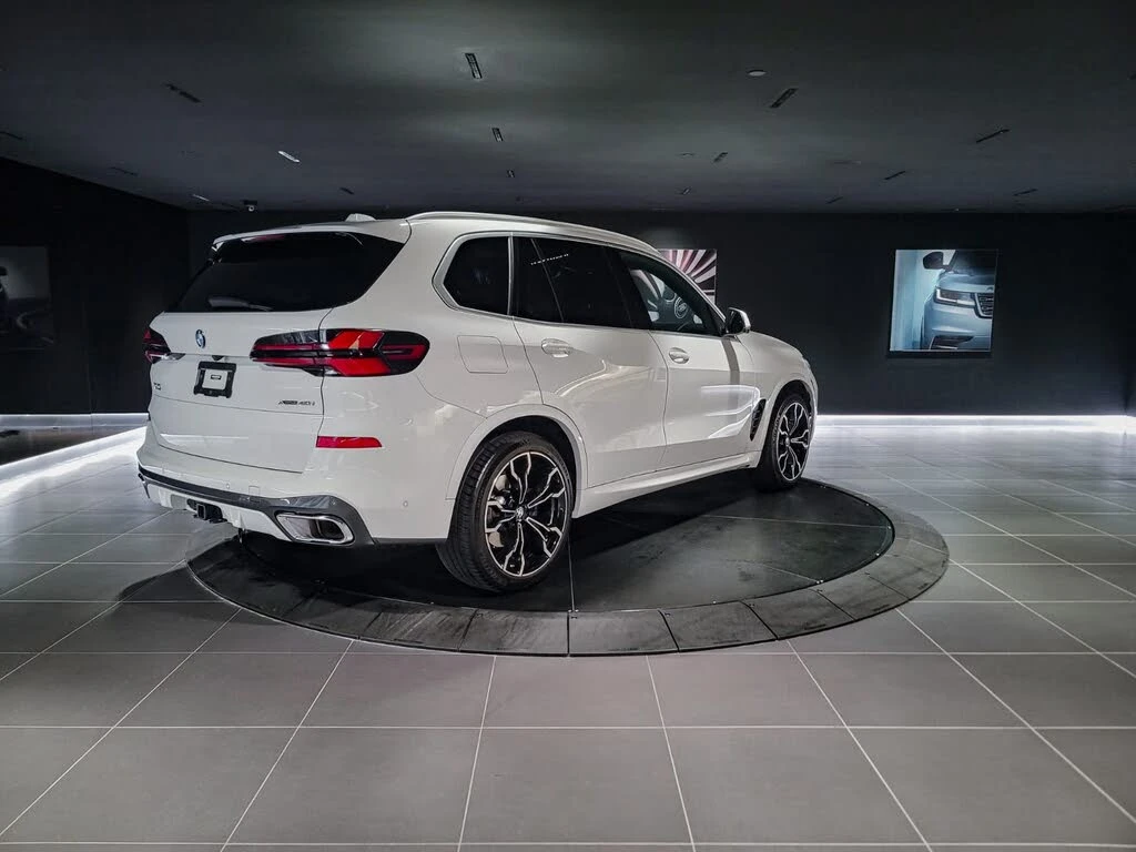BMW X5 40i* M-SPORT* HEAD-UP* LASER* SKY LOUNGE* ОБДУХ, снимка 4 - Автомобили и джипове - 54944329