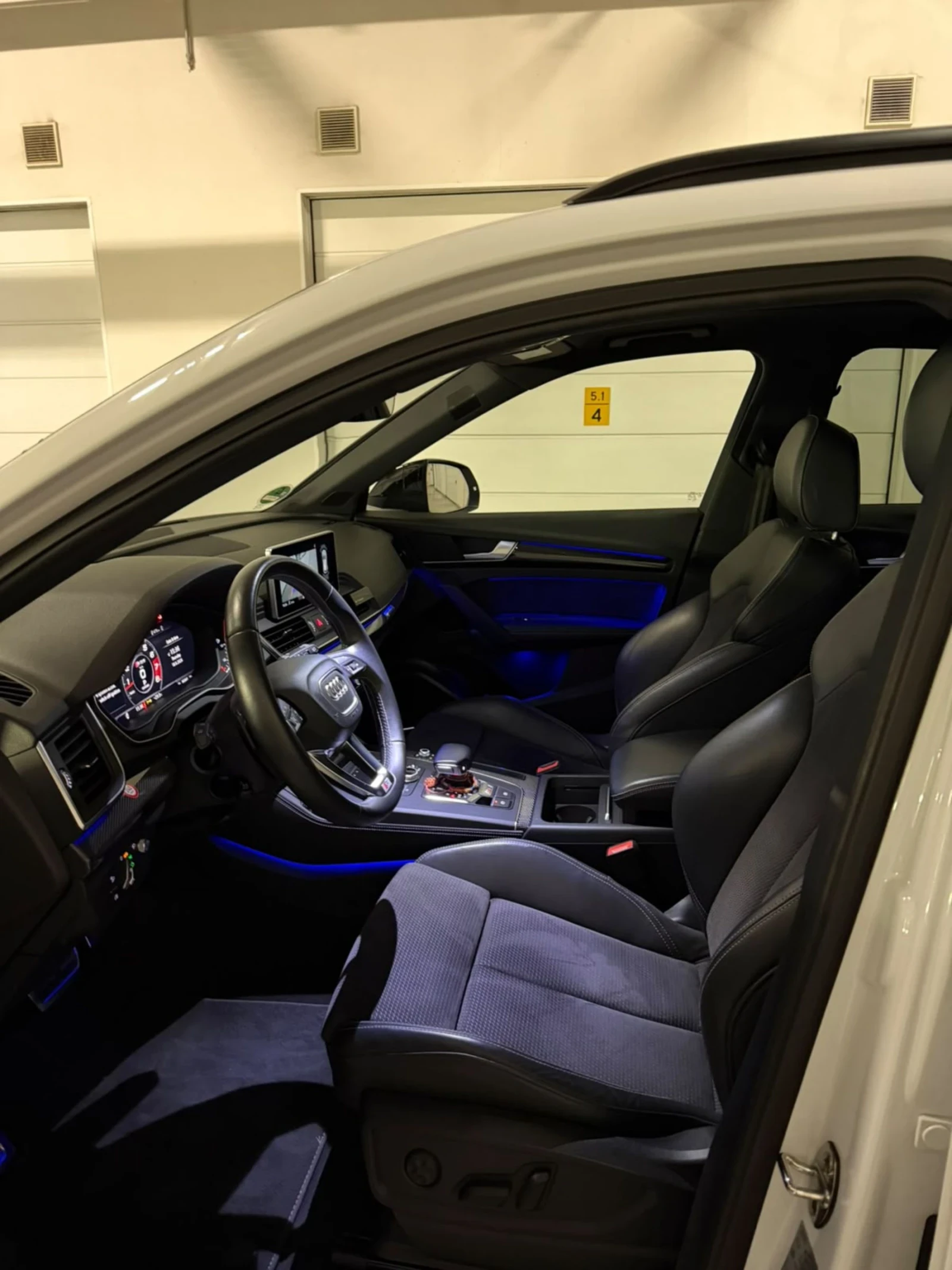 Audi SQ5, снимка 8 - Автомобили и джипове - 55326918