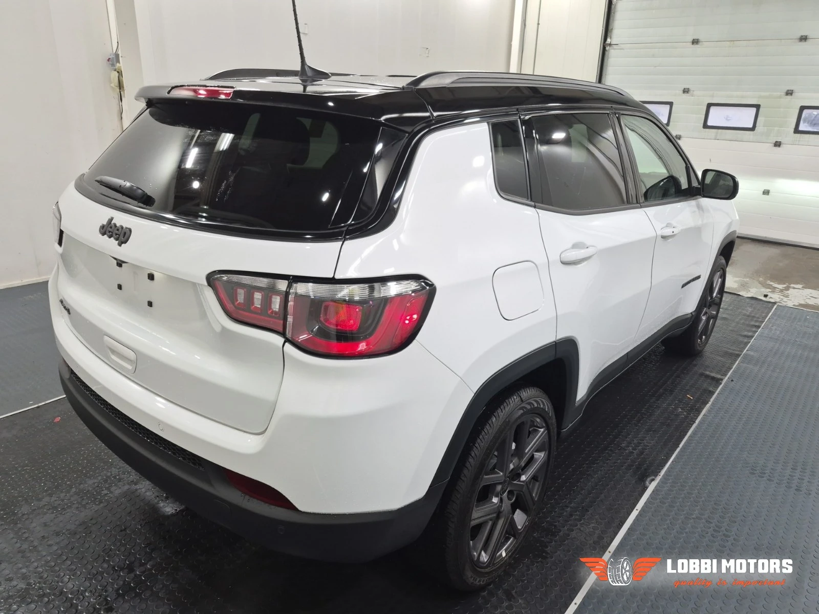 Jeep Compass, снимка 3 - Автомобили и джипове - 55928634