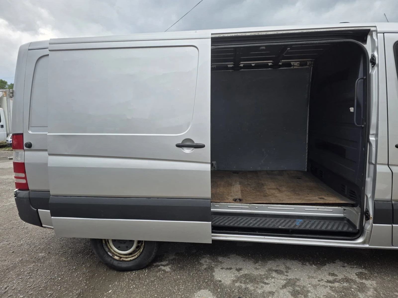 Mercedes-Benz Sprinter 313, снимка 12 - Бусове и автобуси - 54272530