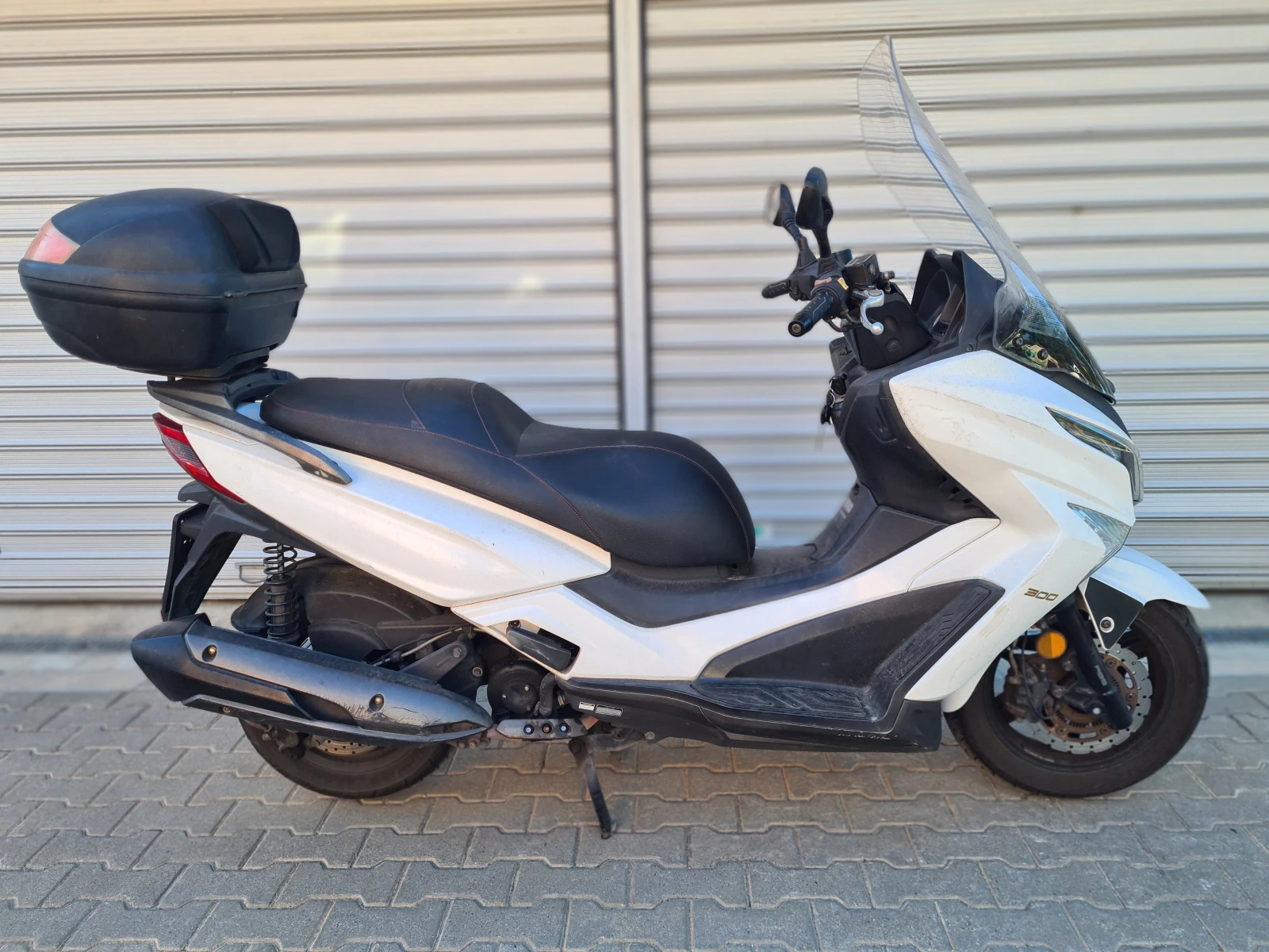 Kymco Xciting X- town 300i - изображение 2
