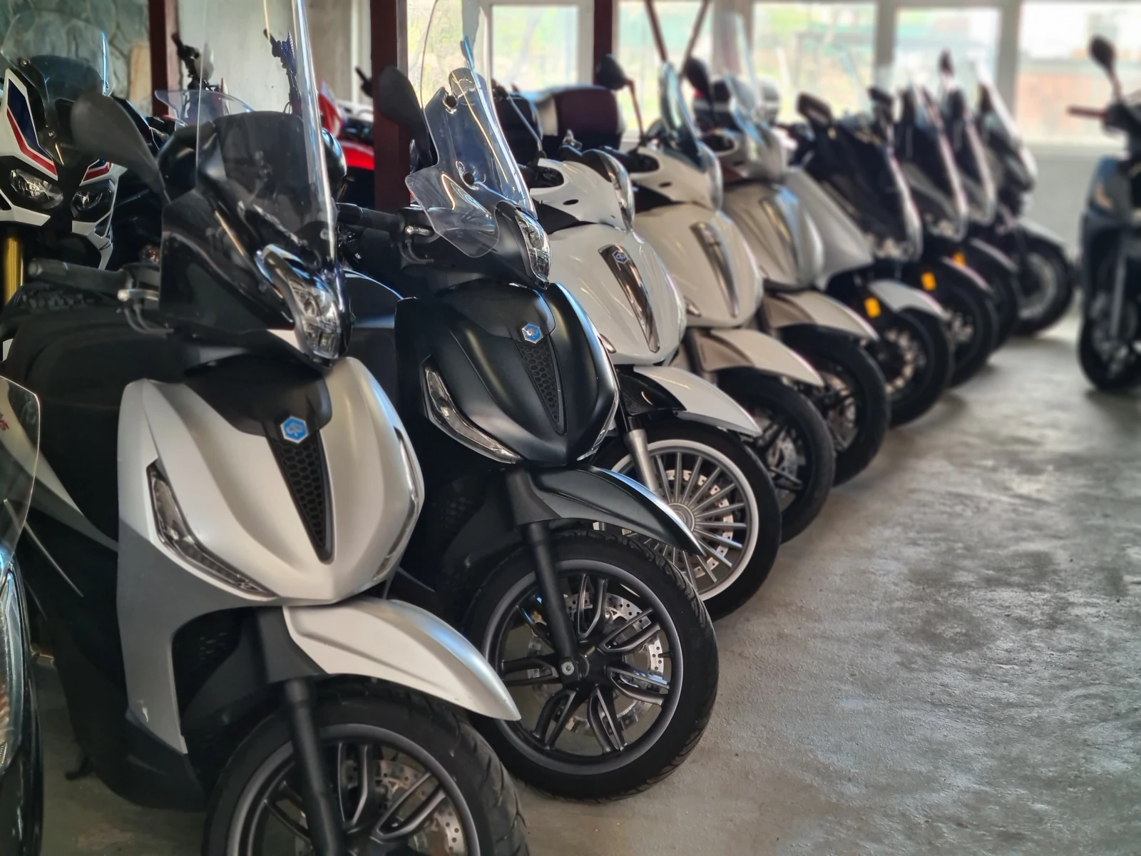Kymco Xciting X- town 300i - изображение 8