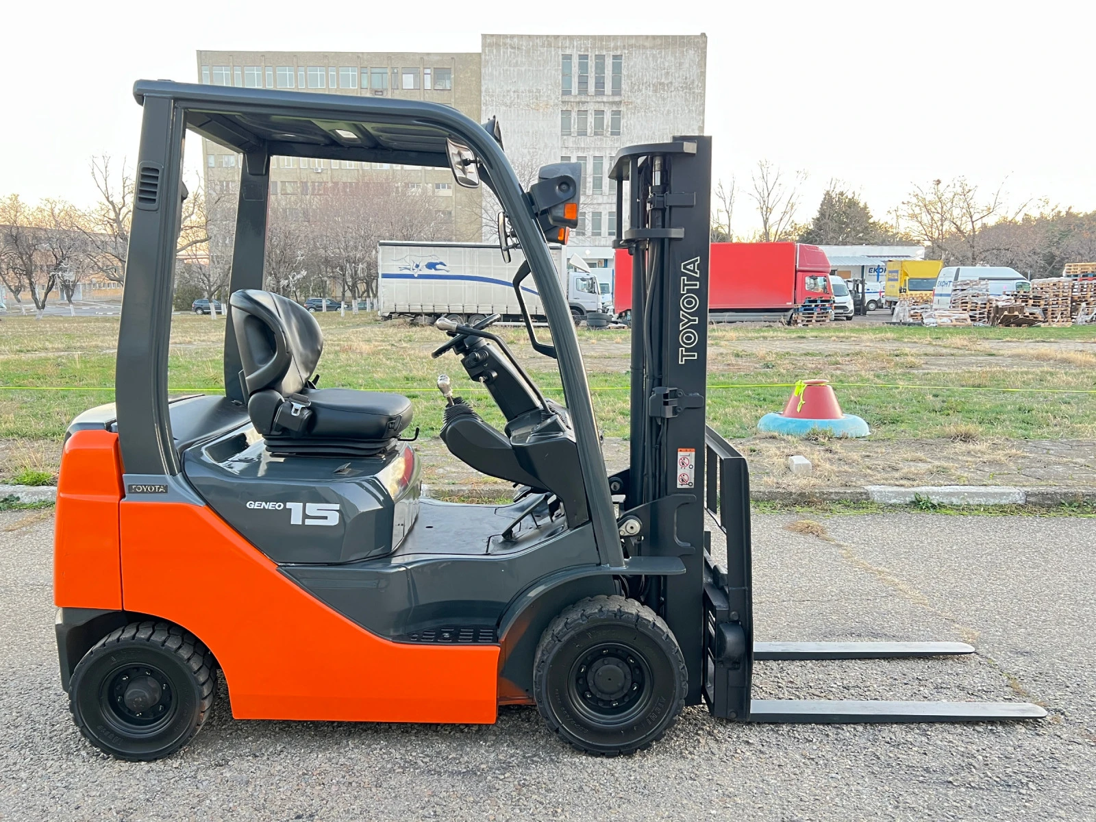  Toyota  /   /   | Mobile.bg   6