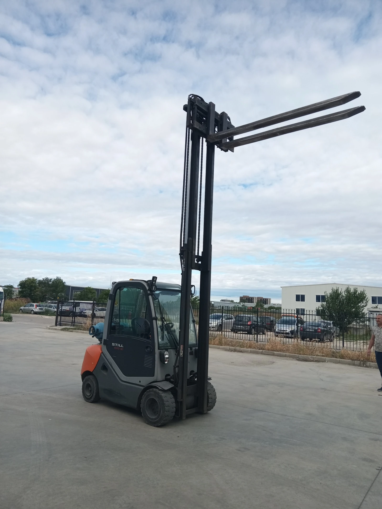  Still | Mobile.bg   3