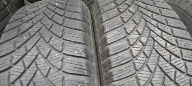 Гуми Зимни 225/65R17, снимка 5 - Гуми и джанти - 35606601