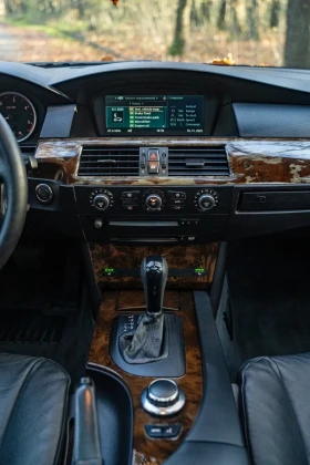 BMW 525 BMW E60 525d 177 к. с. 2006 г.  Автомат, снимка 11