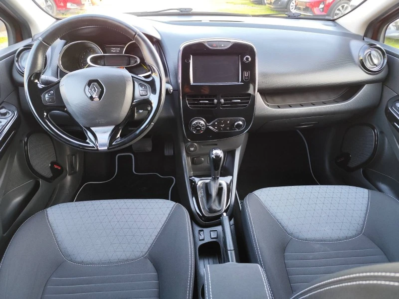 Renault Clio 1.2TSwiss Ed.120 к.с, снимка 10 - Автомобили и джипове - 45649837