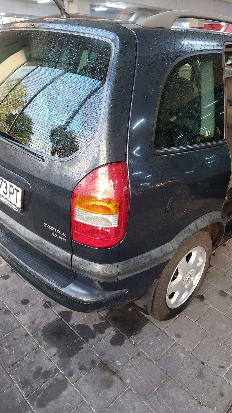 Opel Zafira 2.0, снимка 14 - Автомобили и джипове - 47307764