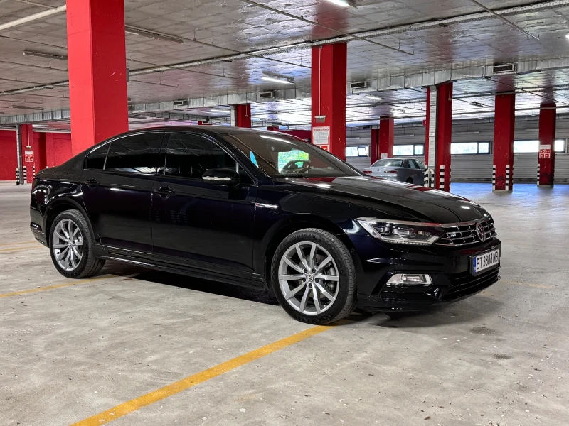 VW Passat 2.0 TDI 190к.с. R-Line 4 Motion, снимка 2 - Автомобили и джипове - 47808651