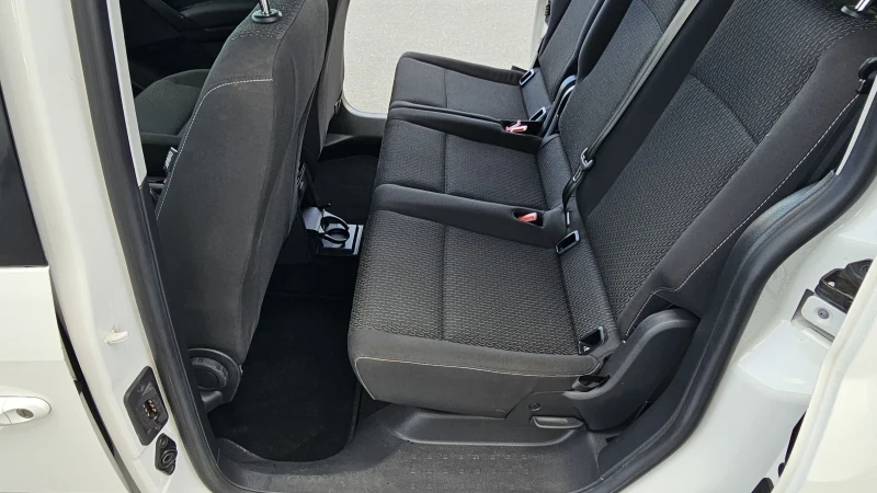 VW Caddy 2.0 TDI  XL с ПЛАТФОРМА-клима-камера-темпомат, снимка 13 - Автомобили и джипове - 51764298