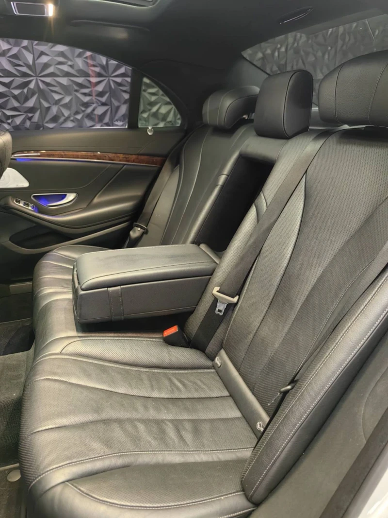 Mercedes-Benz S 350 BLUETEC* 4MATIC* AMG* DISTR* BURMASTER* PANO, снимка 7 - Автомобили и джипове - 52078934