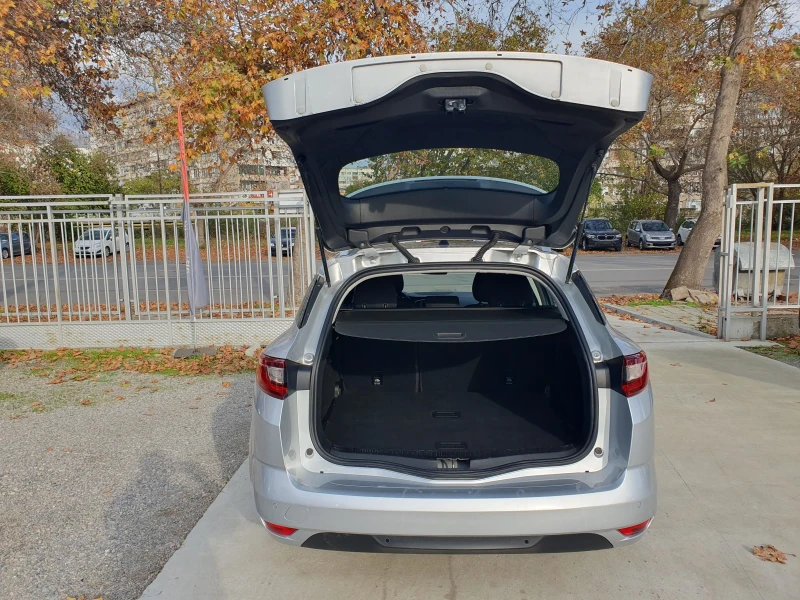 Renault Megane 1.5/110кс, снимка 16 - Автомобили и джипове - 52390844