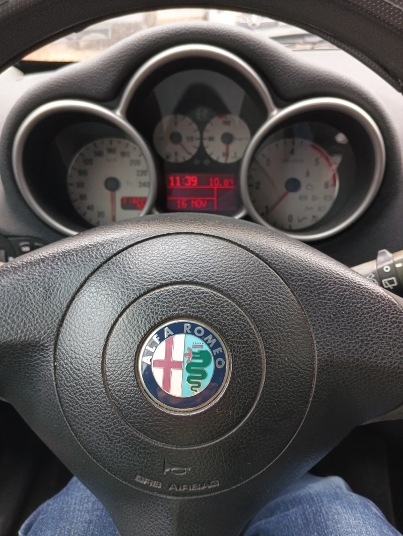 Alfa Romeo 147, снимка 6 - Автомобили и джипове - 52534477