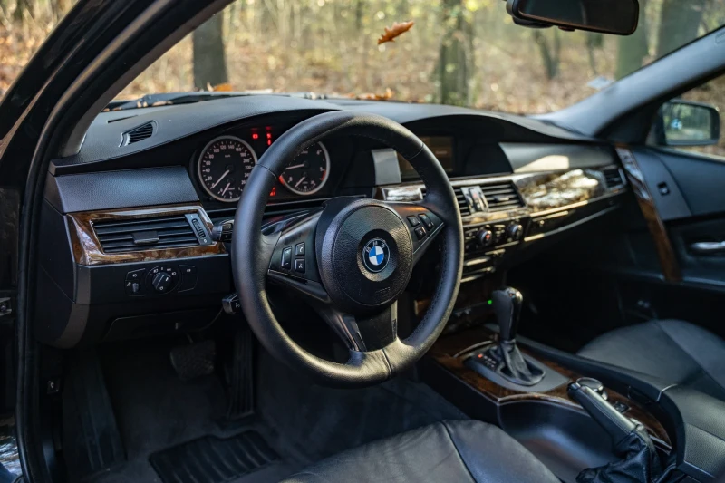 BMW 525 BMW E60 525d 177 к. с. 2006 г.  Автомат, снимка 9 - Автомобили и джипове - 52658990
