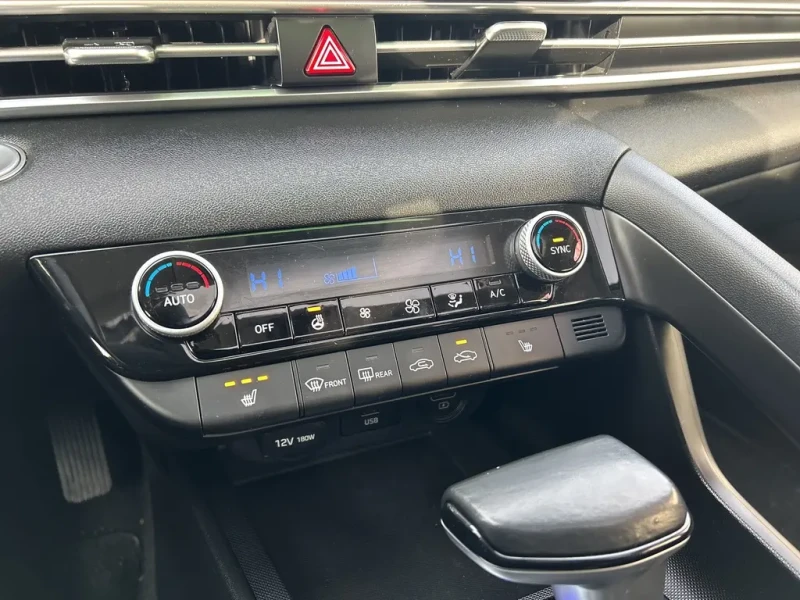 Hyundai Elantra Preferred* Preferred IVT w/Sun & Tech Package, снимка 13 - Автомобили и джипове - 53406110