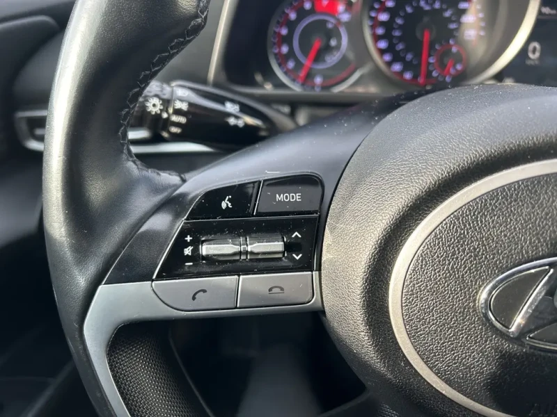 Hyundai Elantra Preferred* Preferred IVT w/Sun & Tech Package, снимка 9 - Автомобили и джипове - 53406110