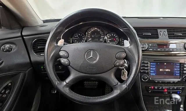 Mercedes-Benz CLS 63 AMG * ОБДУХВАНЕ * AIRMATIC * 96K KM * FULL * , снимка 6 - Автомобили и джипове - 56130337