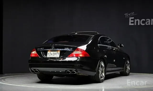 Mercedes-Benz CLS 63 AMG * ОБДУХВАНЕ * AIRMATIC * 96K KM * FULL * , снимка 3 - Автомобили и джипове - 56130337