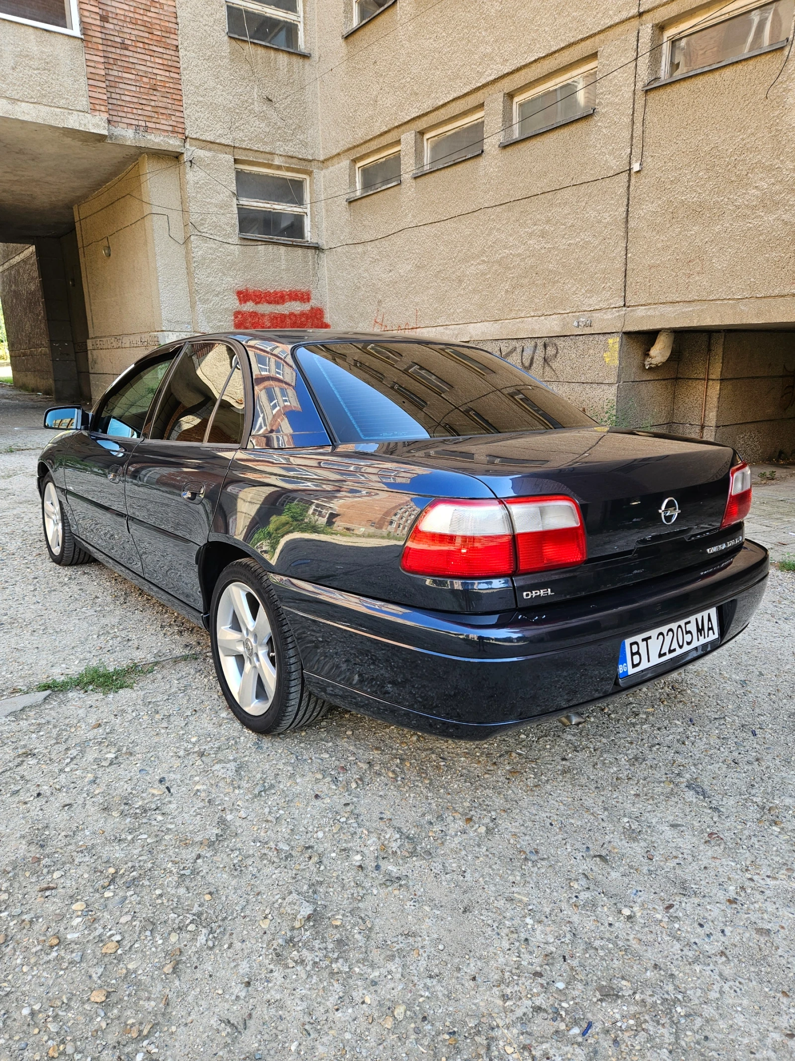 Opel Omega 2.2DTI - изображение 2