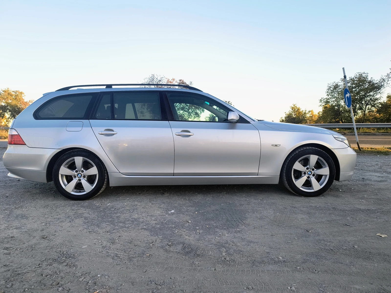 BMW 530 3.0-235 КС PANORAMA, NAVI, KOJA, XDRIVE * FULL  - изображение 4