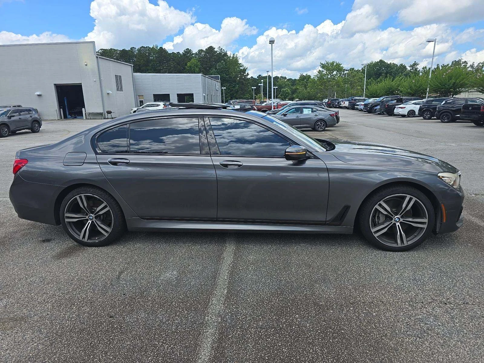 BMW 740 * M Performance* Shadow* Massage* 360* Крайна цена - изображение 4