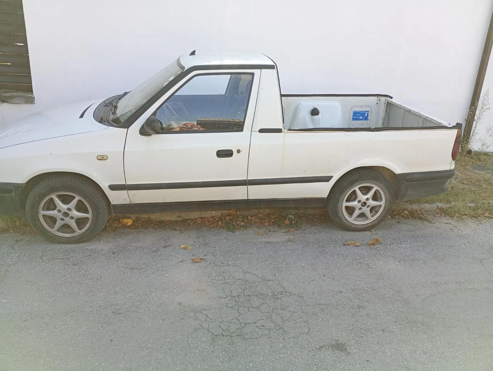 VW Caddy пикап - изображение 2
