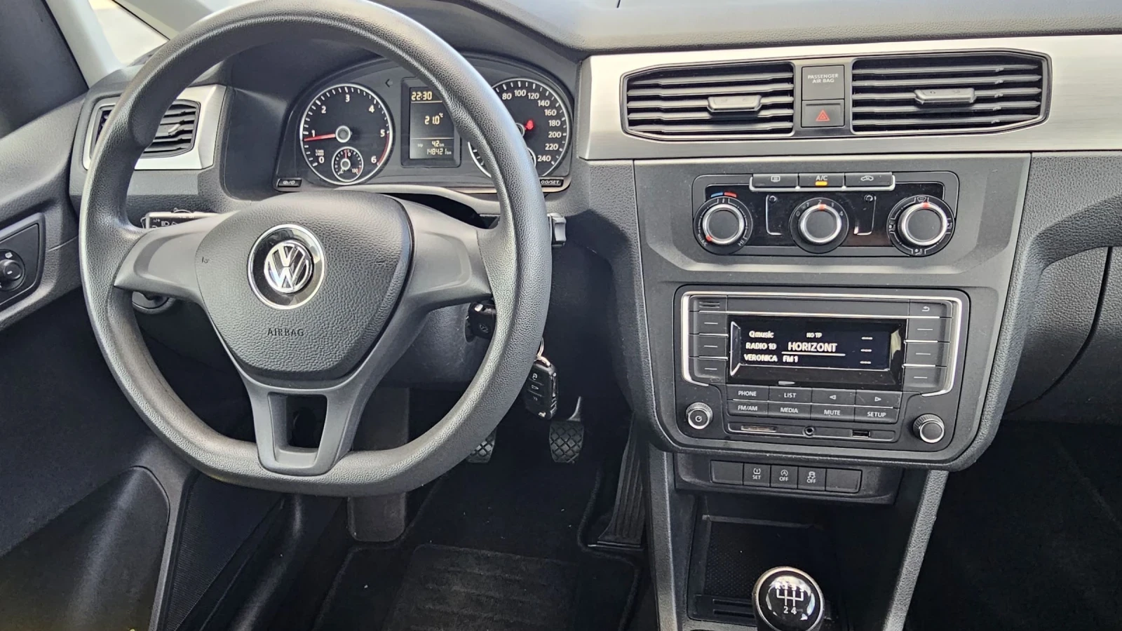 VW Caddy 2.0 TDI XL-МАКСИ с ПЛАТФОРМА-клима-камера-темпомат - изображение 9